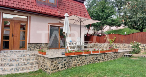 Casa de vanzare 6 camere curte mare garaj terasa livada cu p