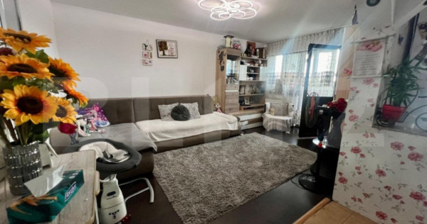Apartament 4 camere, 100 mp, decomandat, cartier Burdujeni