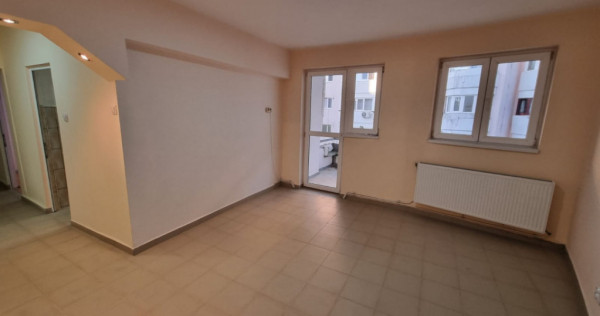 Zona Ștefan cel Mare- 3 camere dec- două băi- două balco