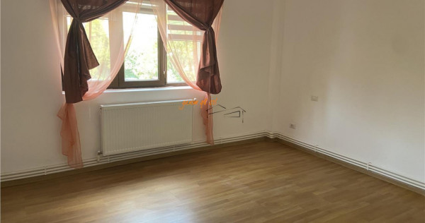 APARTAMENT 3 CAMERE // ZONA EXCLUSIVISTA //GARAJ SI BOXA PRO