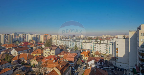 VANZARE/INCHIRIERE Apartament 3 camere în zona Centrul C...