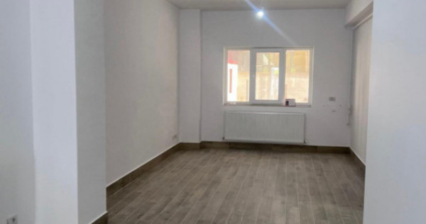 Spatiu comercial, 55 mp ,destinatie multipla, Radauti