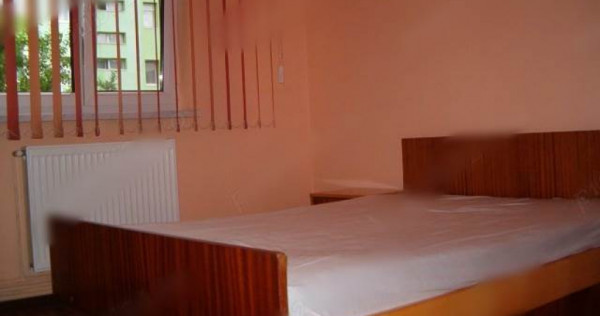 Apartament 2 camere etaj intermediar Grivitei, Brasov