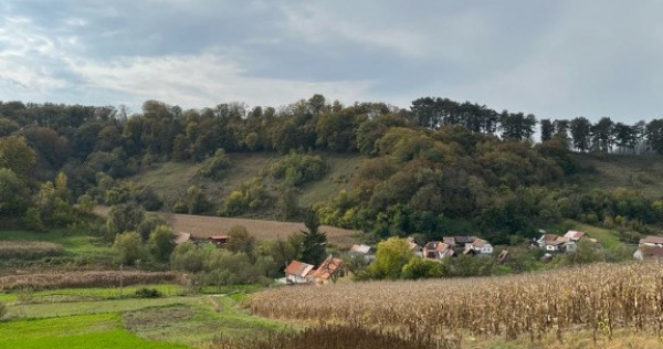 Casa în Richis, Jud. Sibiu, aproape de Sighisoara.