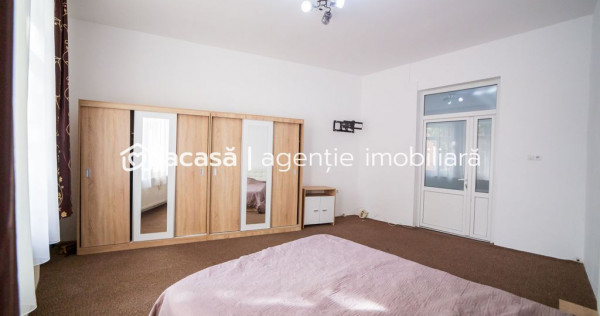 PRET NOU! Apartament spatios 4 camere - COMISION 0%