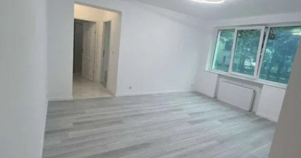 Apartament cu 2 camere semidecomandate Zona Centru