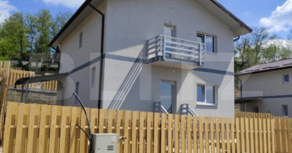 Casa cu etaj, 4 camere, 360 mp teren, Valea Lupului