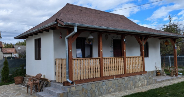 Casa gata de locuit + 2404 mp teren intravilan Brebu, Prahova