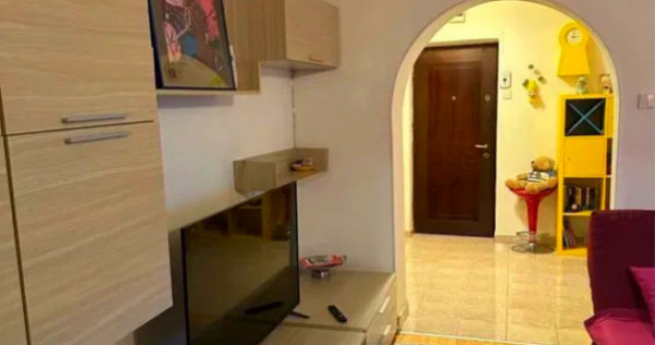 Apartament 4 camere -Tatarasi-etaj intermediar