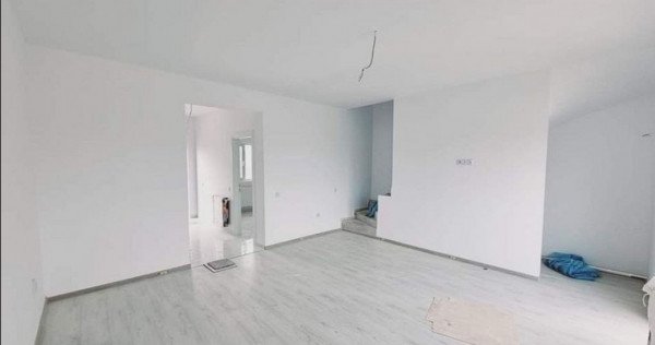 Vila 120.000 €,vila individuală lipita la calcan