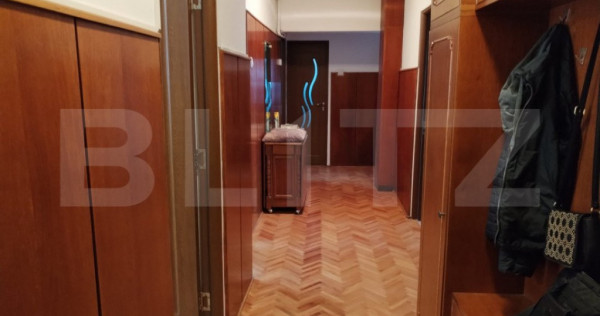 Apartament de vanzare, 4 camere, 112 mp, cartierul Soarelui