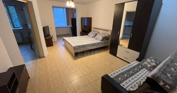 Apartament de 1 camera de inchiriat zona Folorilor!