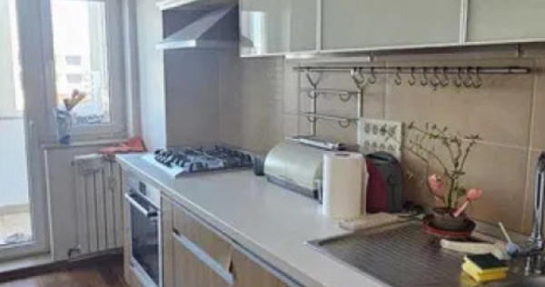 APARTAMENT 3 CAMERE UNIRII | LOC DE PARCARE