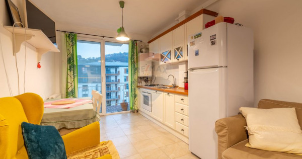 Apartament cu o camera de vanzare Floresti, Eroilor