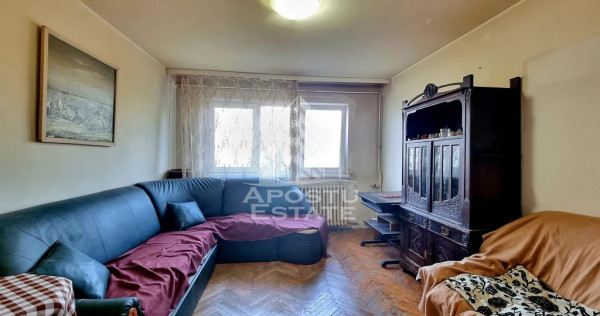 Apartament cu 3 camere, zona Dacia