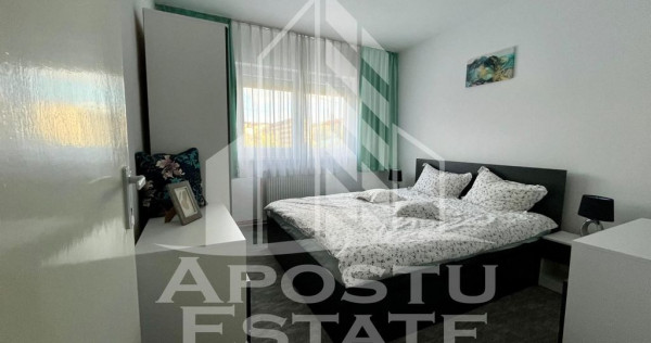 Apartament 3 camere,centrala proprie,AC,zona Girocului