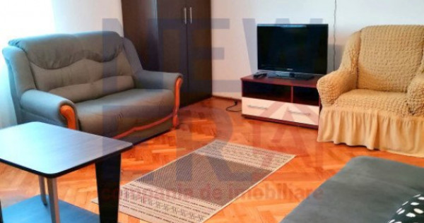 Apartament 4 camere de închiriat - Zona Vitan Mall