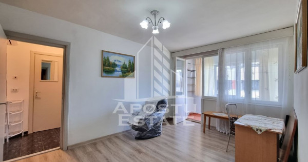 Apartament cu 2 camere, centrala proprie, zona Mircea cel...