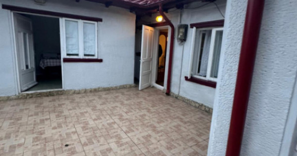 Casa situata in zona TOMIS II