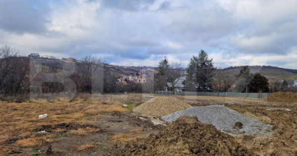 Teren intravilan de vânzare, 975 mp, zona Spitalul Județea