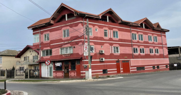 VILA cu spatii comerciale situata in zona CUMPANA