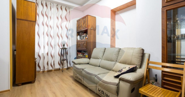 Apartament cu 3 camere de vânzare în zona Natiunile Unite