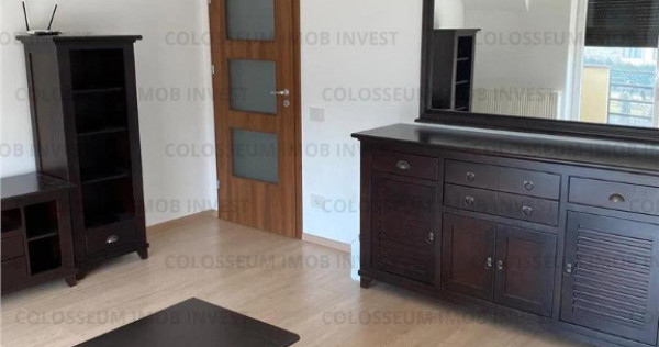 Apartament cu 3 camere, decomandat - zona Tractorul