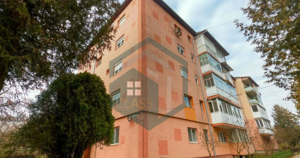 Apartament cu 4 camere Cugir, Jud.Alba