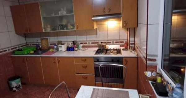 Apartament de 3 camere ( 300 M Metrou )-Obor