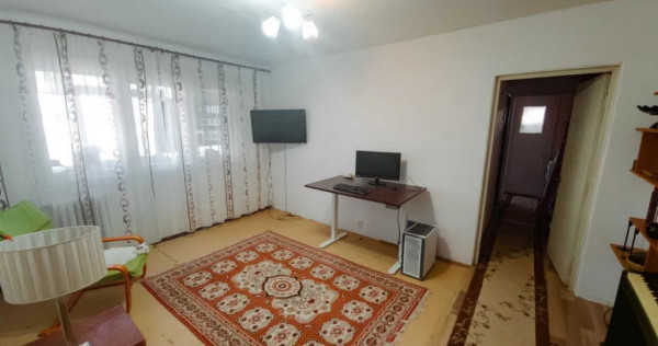 Zimbru- Apartament 3 camere, etaj 2- 98.000 euro