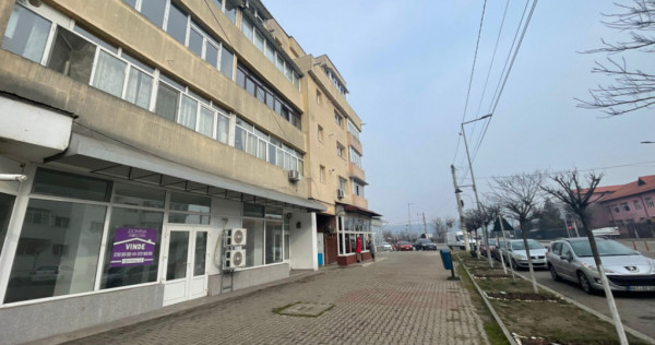 Spațiu comercial - renovat - Rovinari