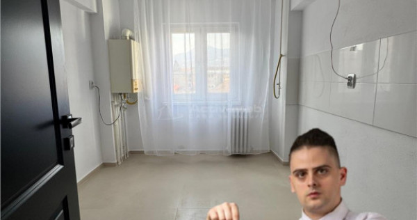 2 Camere Decebal Etaj 3 din 4