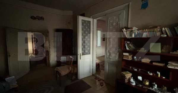 Casa de vanzare in suprafata de 100 mp localizata central i