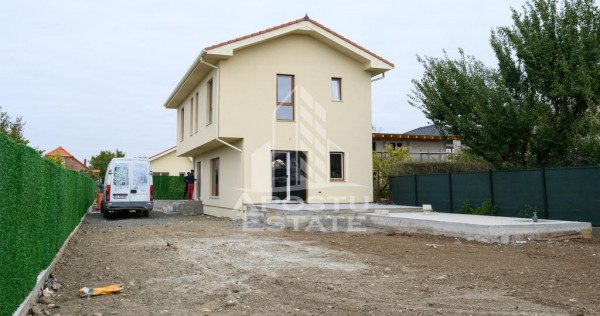 Casa individuala de vanzare vatra satului Sacalaz