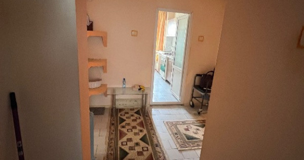 Apartament 3 camere confort 1 Calea Calarasilor ( Ciocarlia )