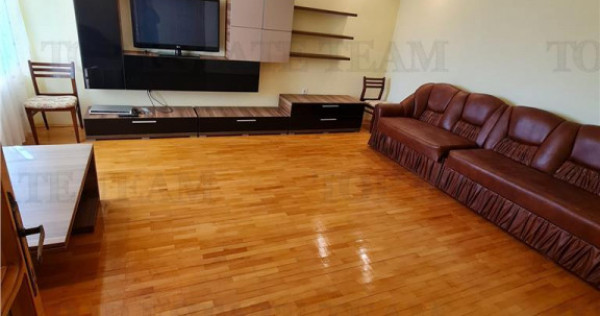 Vila eleganta - Tribunal -