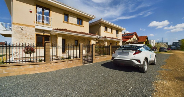 Casă tip duplex Dumbrăvița despărțit prin spațiu te...