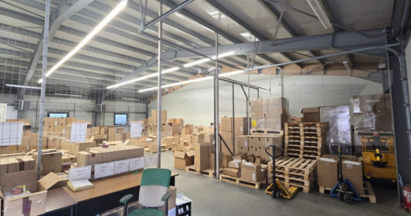 Hala/birouri pretabil showroom, 700 mp, parcare, zona Barier