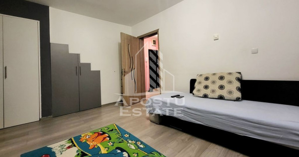 Apartament cu 3 camere, decomandat, cu scara interioara, ...