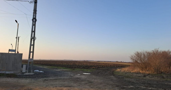 DARZA - CREVEDIA , TEREN INTRAVILAN 20.000 MP