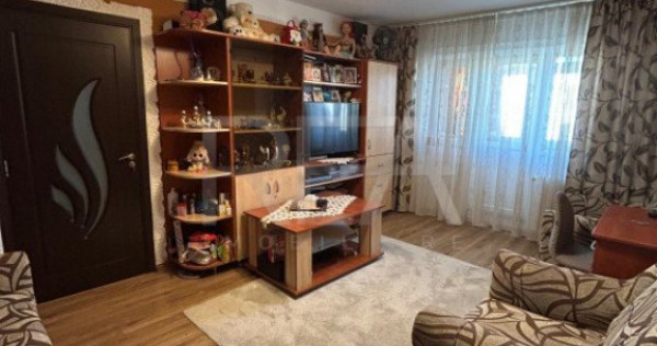 2 camere renovat + mobilat 6 minute de metrou TIMPURI NOI