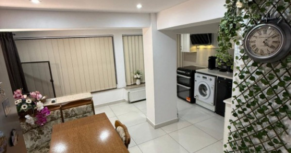 Soseaua Oltenitei-4 camere+curte 40 mp- 2 Boxe-Parcare