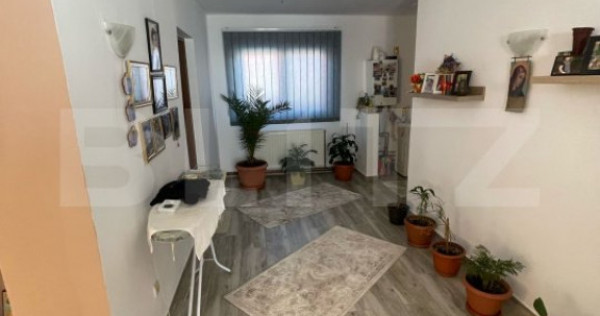 Casa cu 3 camere, 90 mp, 2 anexe gospodaresti si teren de 30