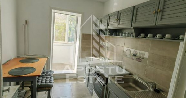 Apartament proaspat renovat 3 camere, decomandat, Lipovei