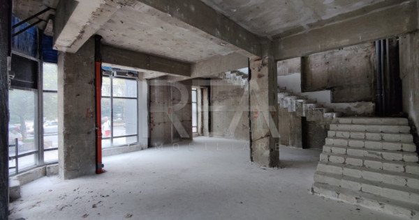 Imobil comercial - Bulevardul Unirii-Pta Alba Iulia