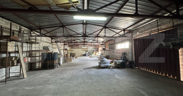 Spațiu industrial tip hală cu birouri, acces tir, 2 rampe,