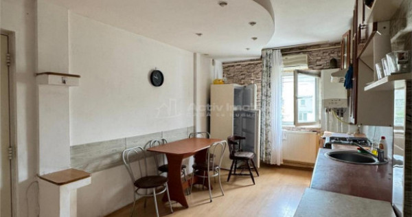 4 Camere - Etaj 3 - Liliacului