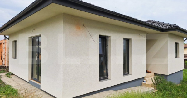 Casa semifinisata, in Campenesti