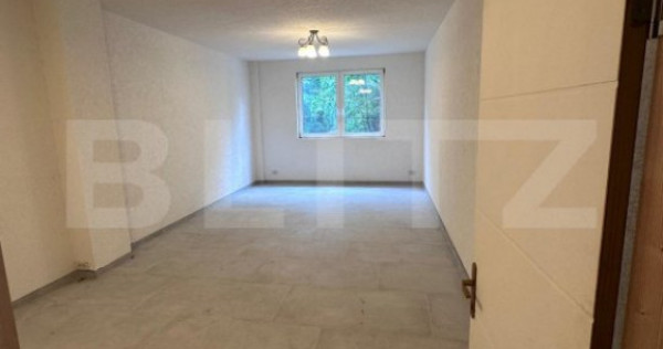Spatiu birou central, 90mp, Radauti