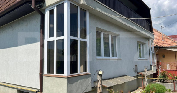 Casă tip duplex, de vanzare, cu 10 camere, 365 mp, zona Lib